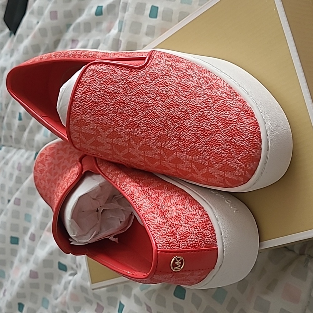 Womens michael kors shoe size 7